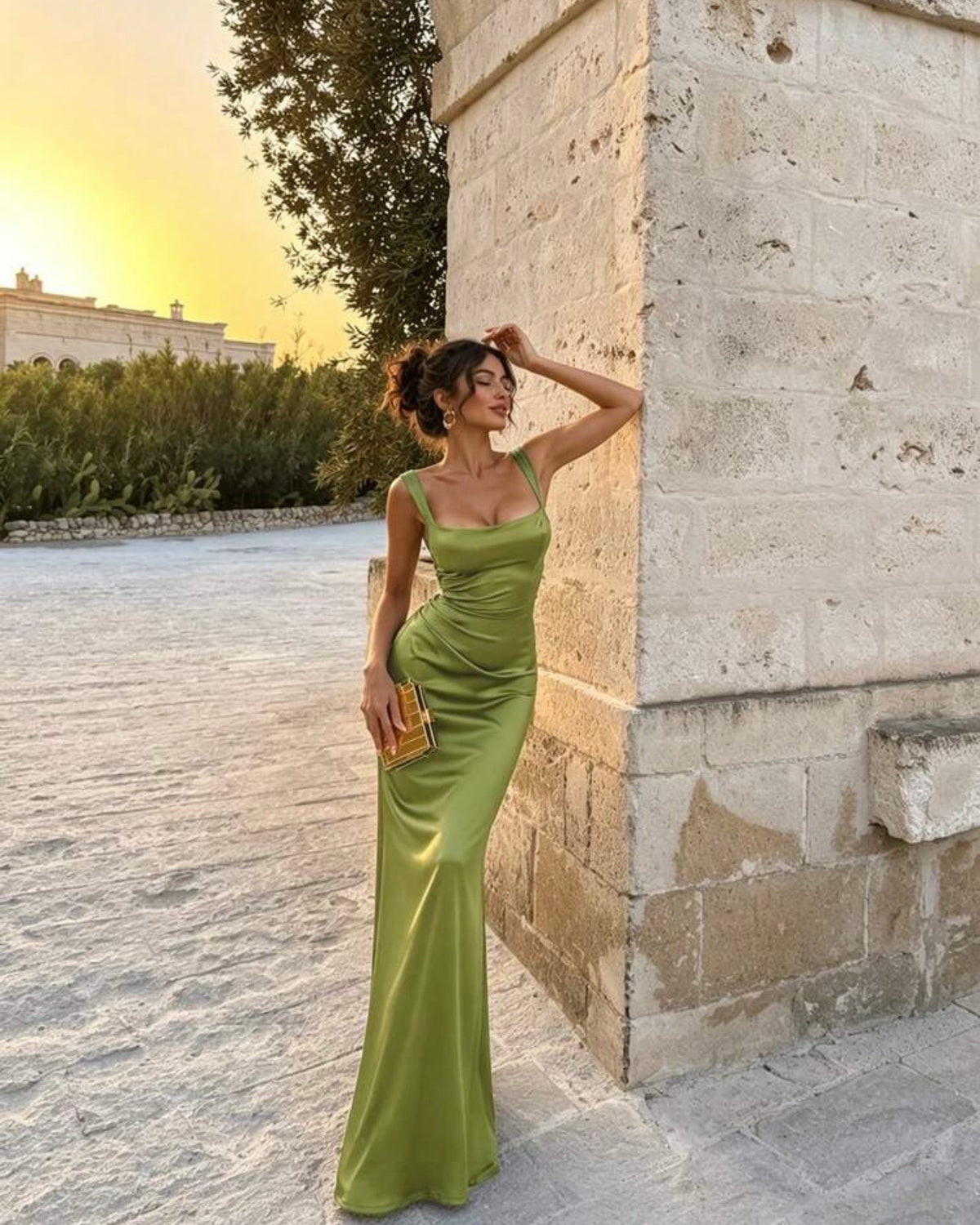Vestido verde satinado