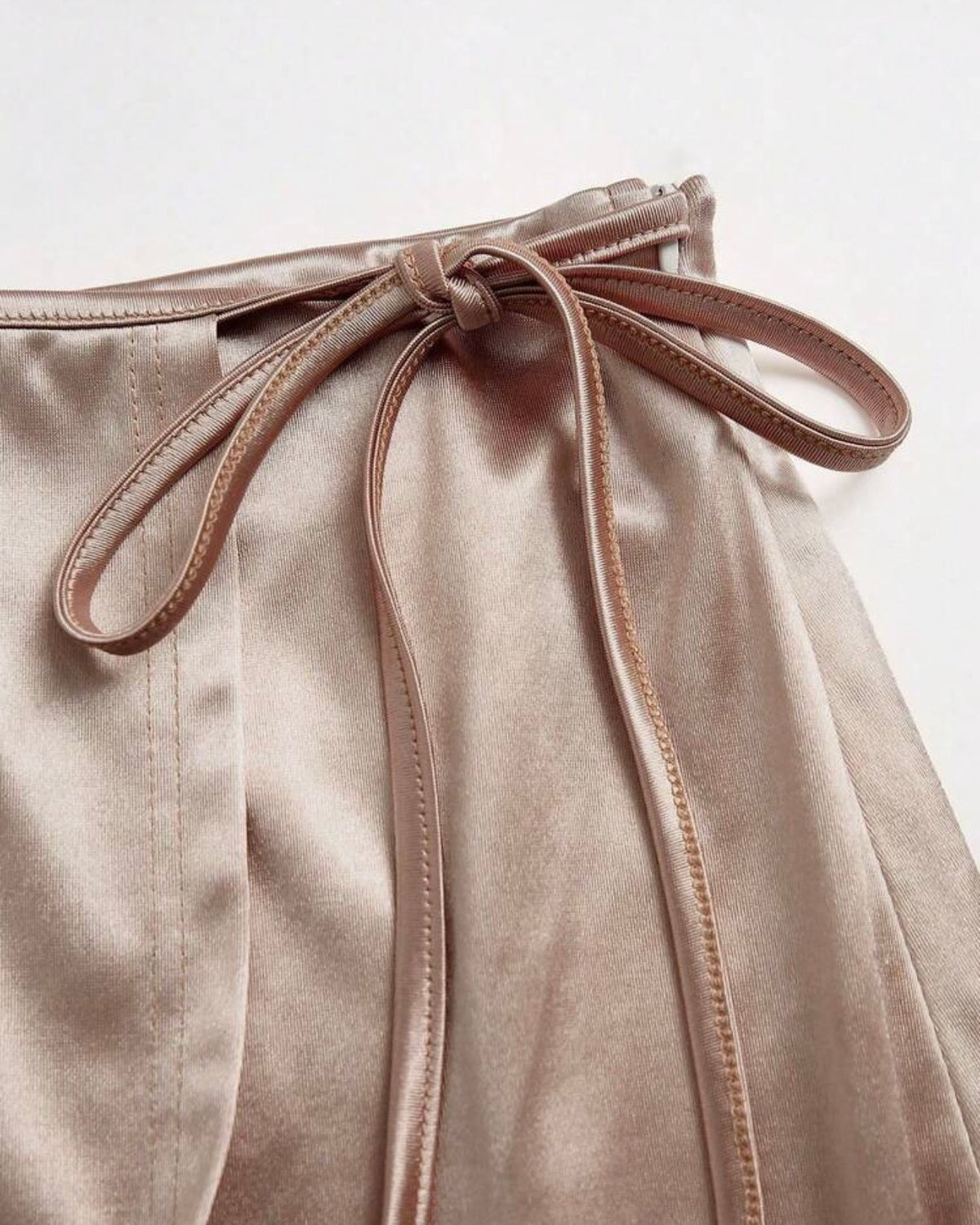 Short enagua satinado
