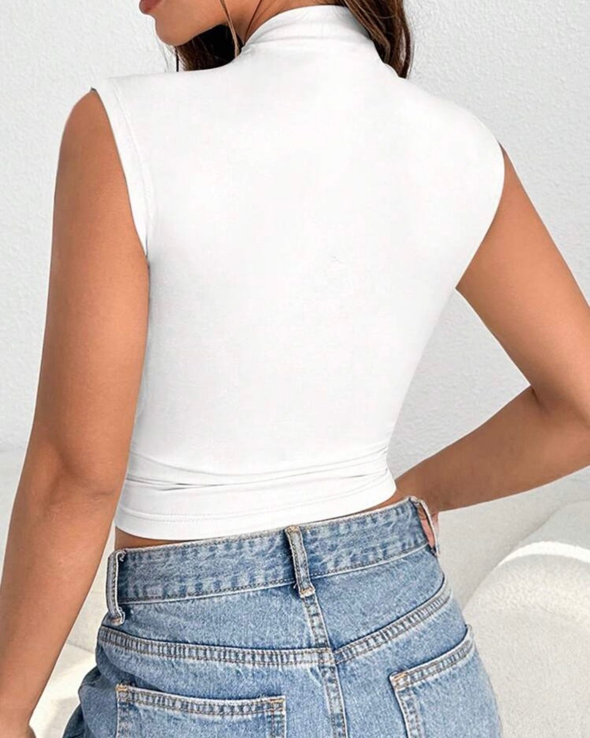 Blusa blanca básica
