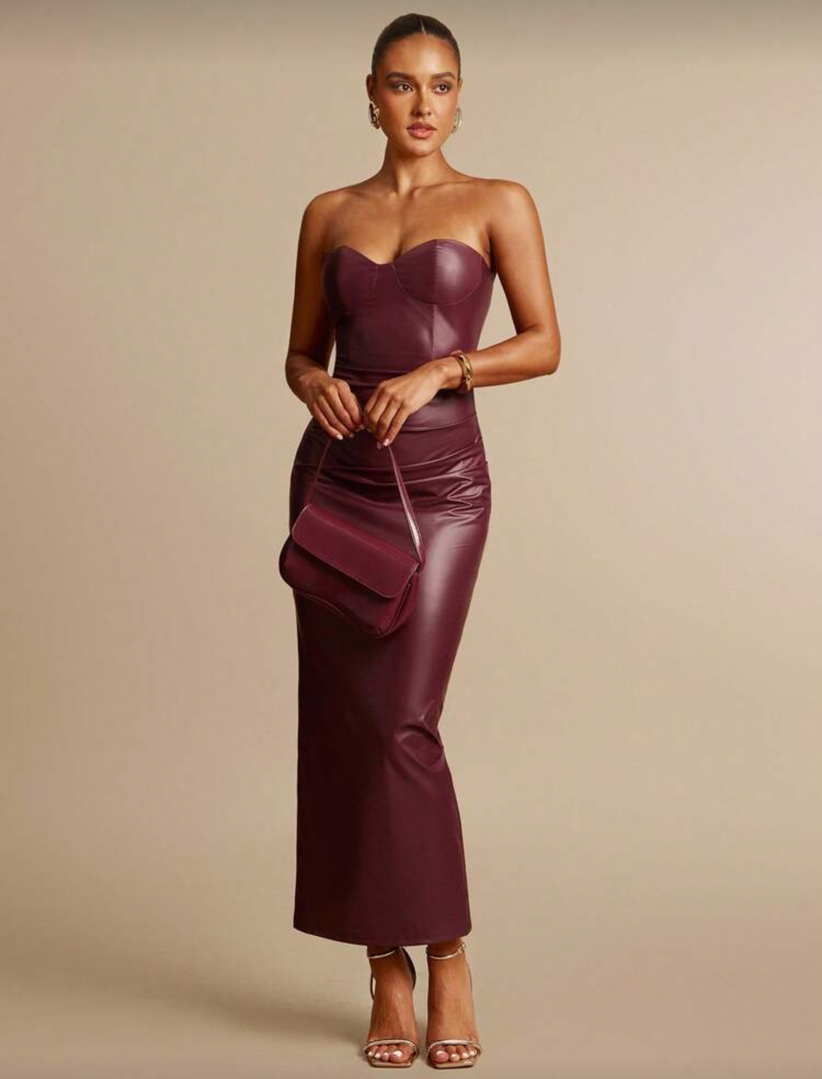 Vestido de cuerina