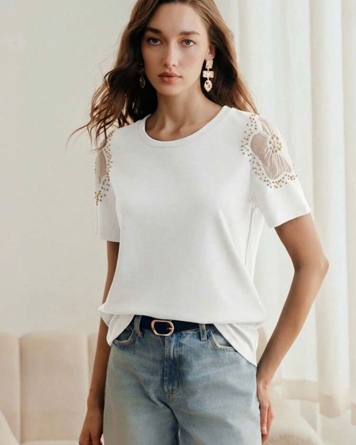 Blusa blanca con detalle en mangas